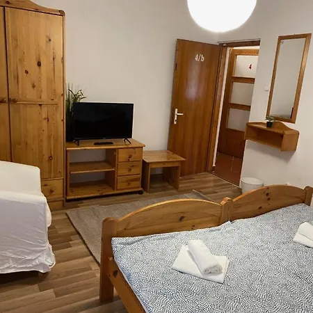 住宿加早餐酒店 Global Apartmanhaz