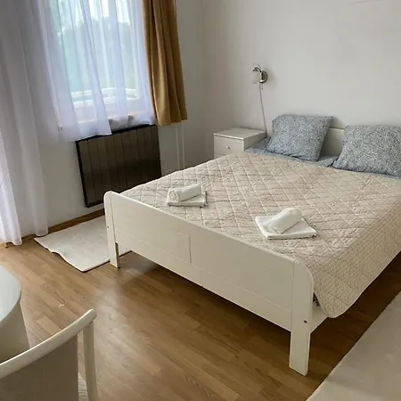 Global Apartmanhaz 3* 沃尼奥尔茨沃什海吉