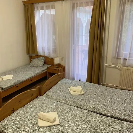 Global Apartmanhaz 3* 沃尼奥尔茨沃什海吉