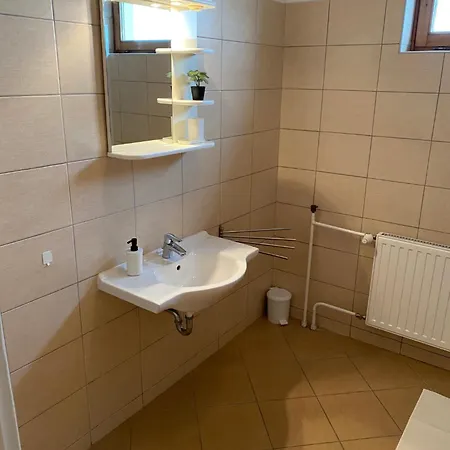 Global Apartmanhaz Bed & Breakfast