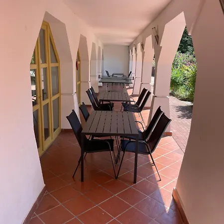 Global Apartmanhaz Bed & Breakfast